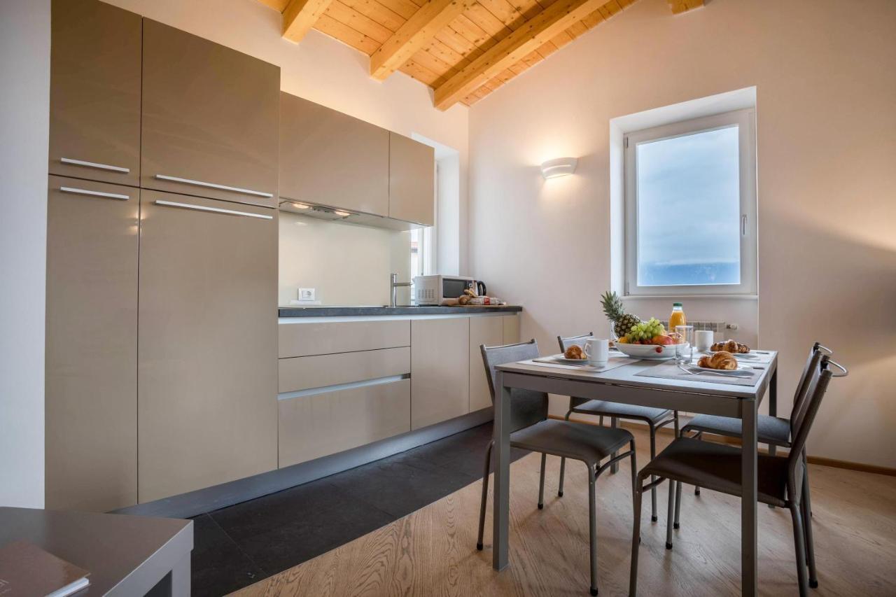 Residence La Villa Cuore Tignale Buitenkant foto