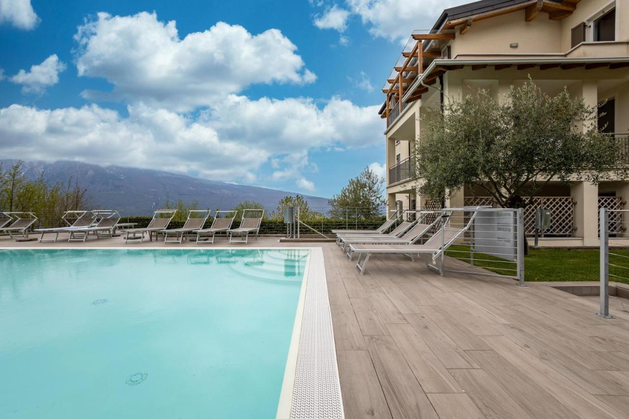Residence La Villa Cuore Tignale Buitenkant foto